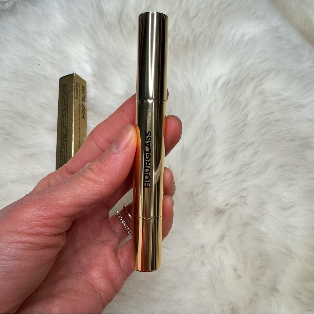 NIB Hourglass Phantom Volumizing Glossy Balm - Thrill 165 - Bright Red 💋 - Picture 5 of 13